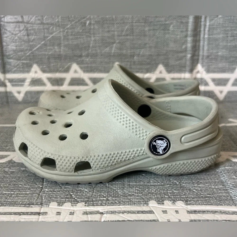 CROCS Kids Shoes - Light Green, Size C10